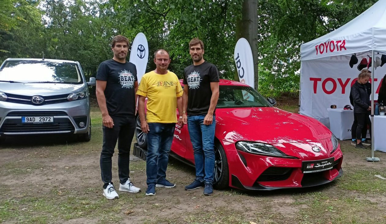Jan Fiedler a Svobodovi na akci Toyoty